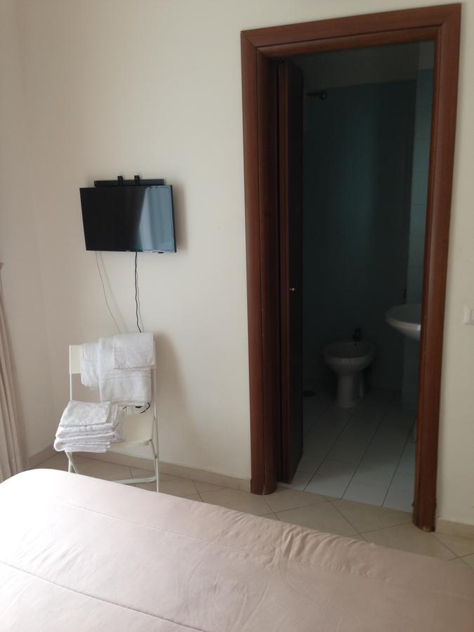 B&B La Conigliera Napoli Bagian luar foto