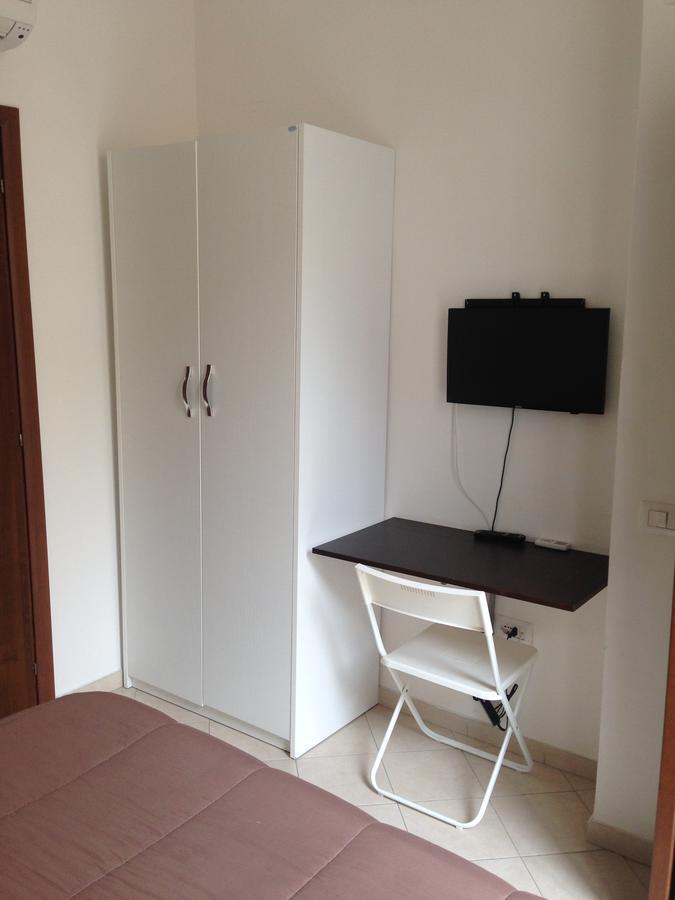 B&B La Conigliera Napoli Bagian luar foto