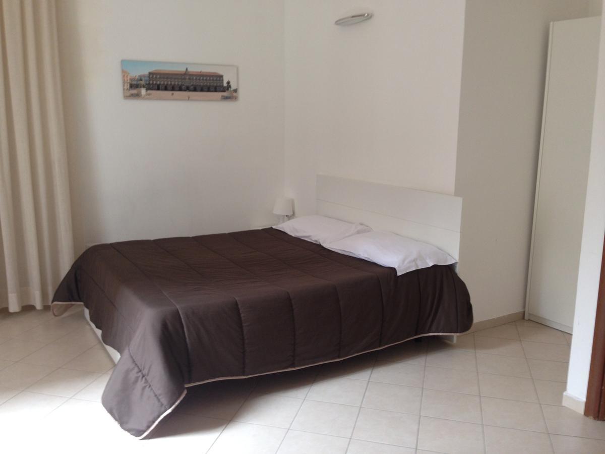 B&B La Conigliera Napoli Bagian luar foto
