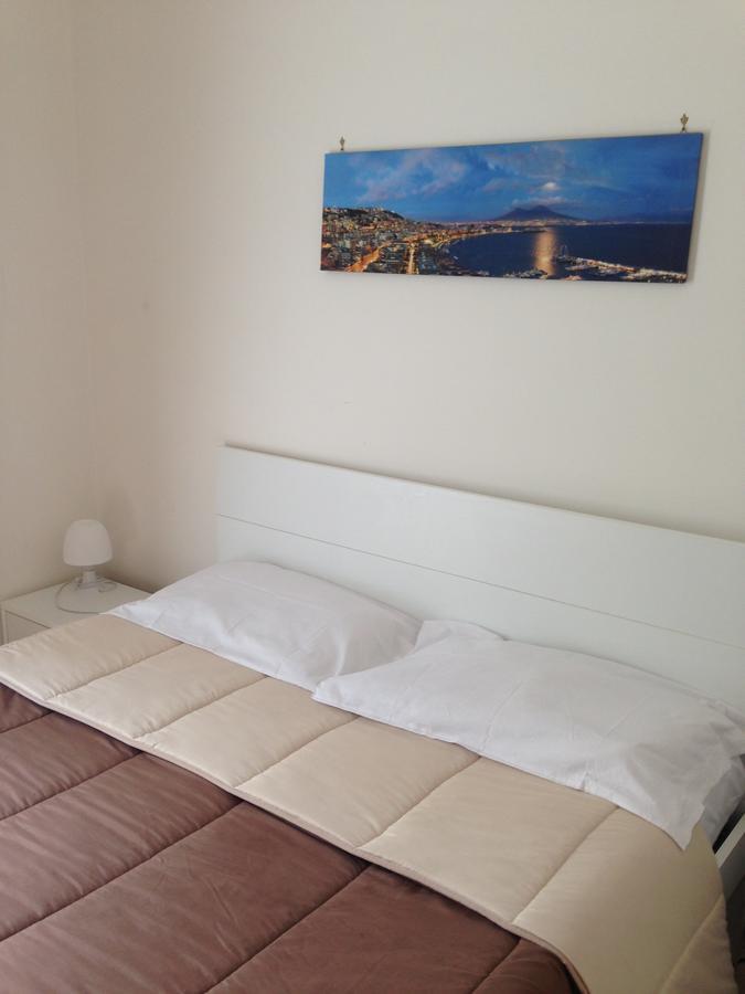 B&B La Conigliera Napoli Bagian luar foto