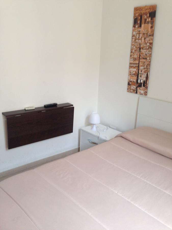 B&B La Conigliera Napoli Bagian luar foto