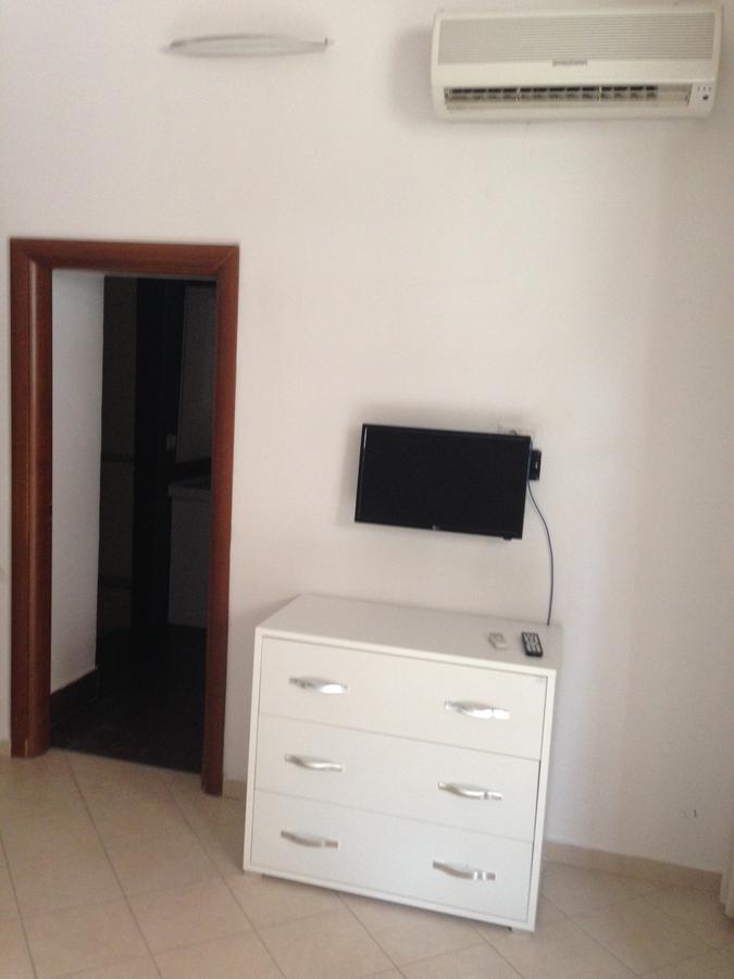 B&B La Conigliera Napoli Bagian luar foto