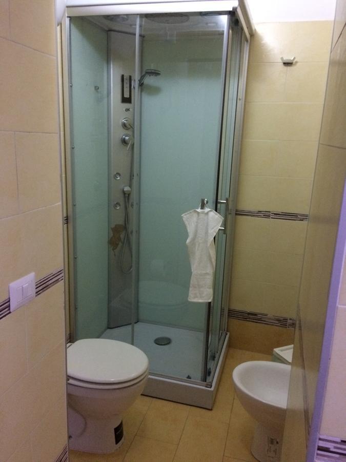 B&B La Conigliera Napoli Bagian luar foto